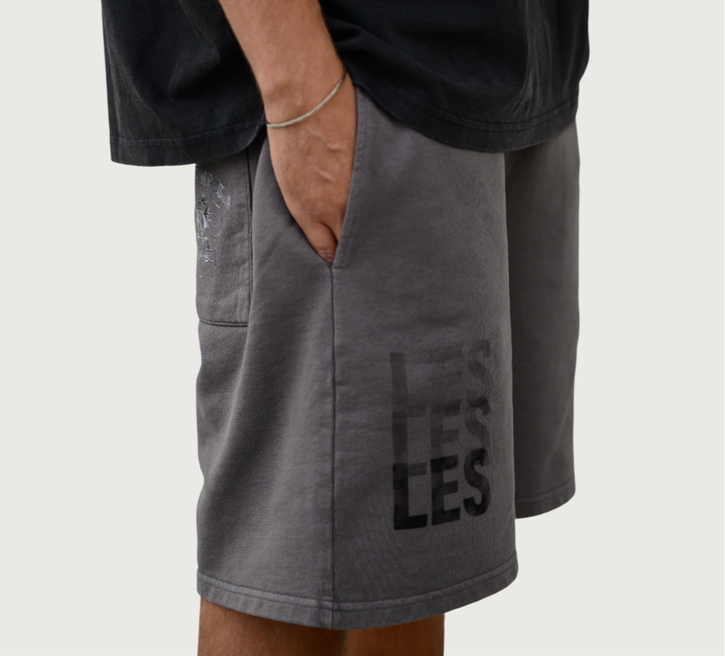 PIGMENT GREY RELAXED SHORTS