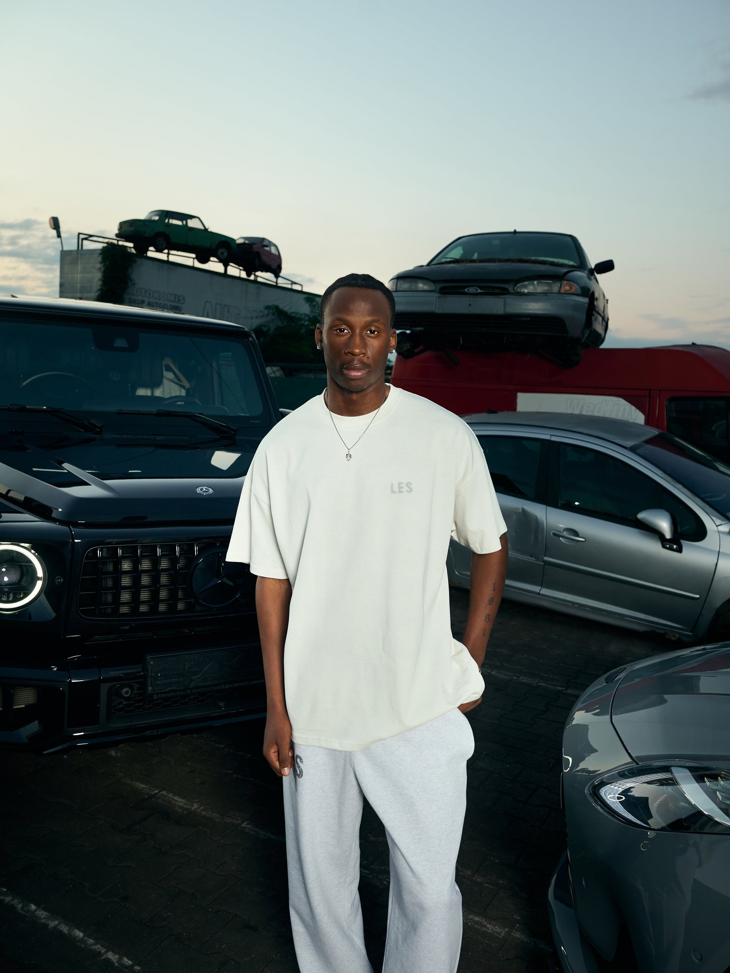 VINTAGE WHITE OVERSIZED TEE