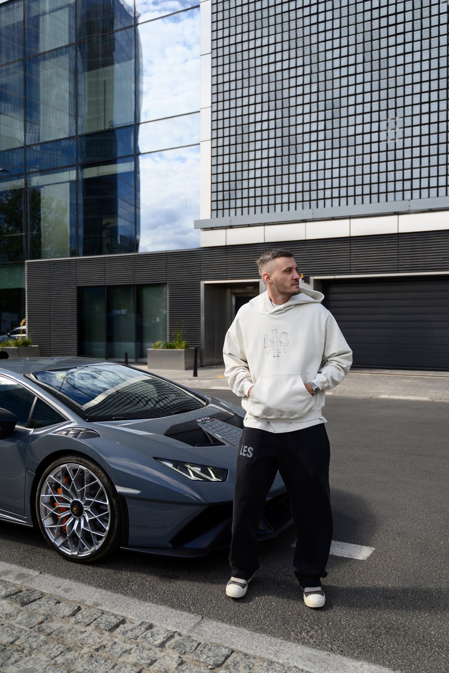 VINTAGE WHITE OVERSIZED HOODIE