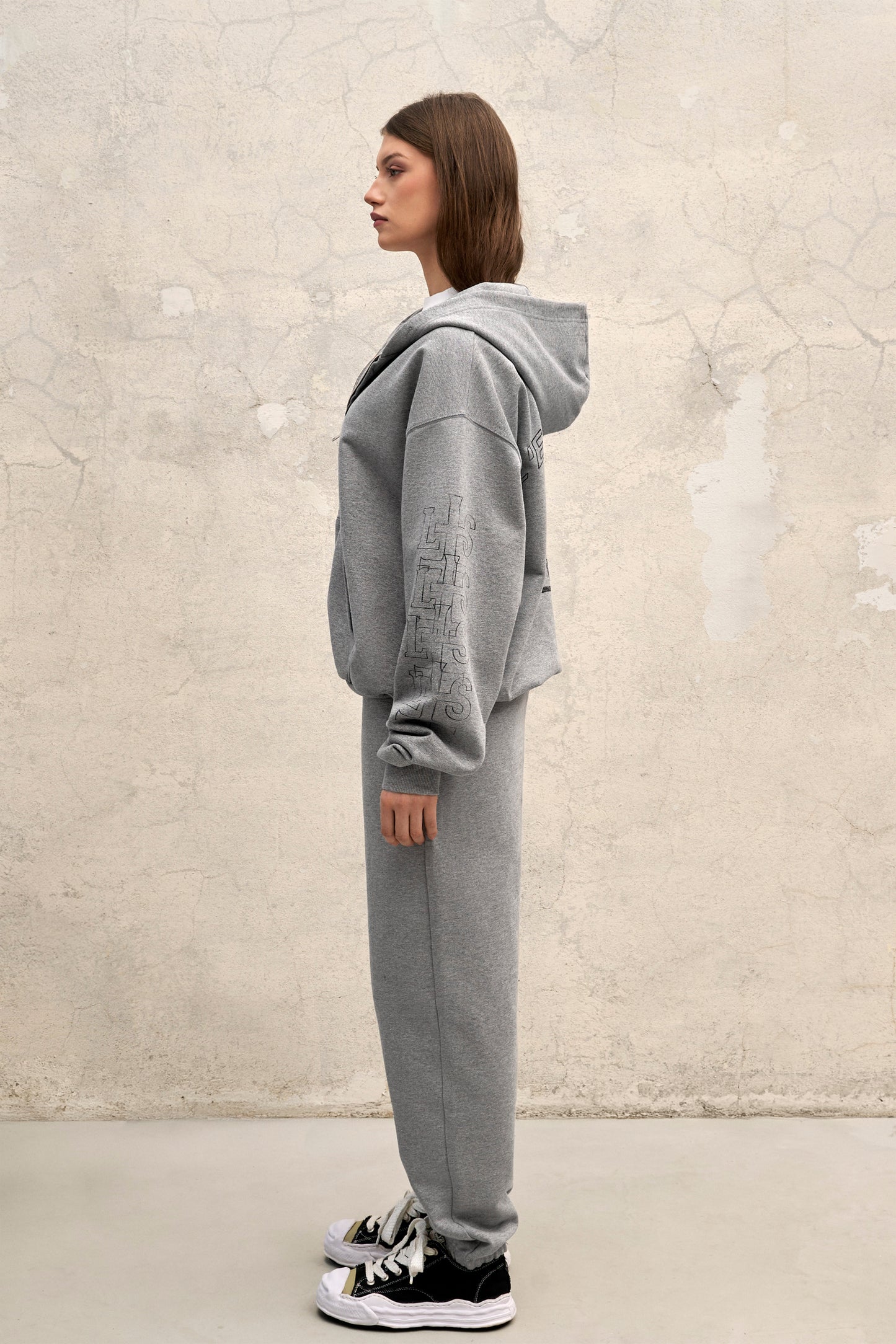 GREY RELAXED SWEATPANTS