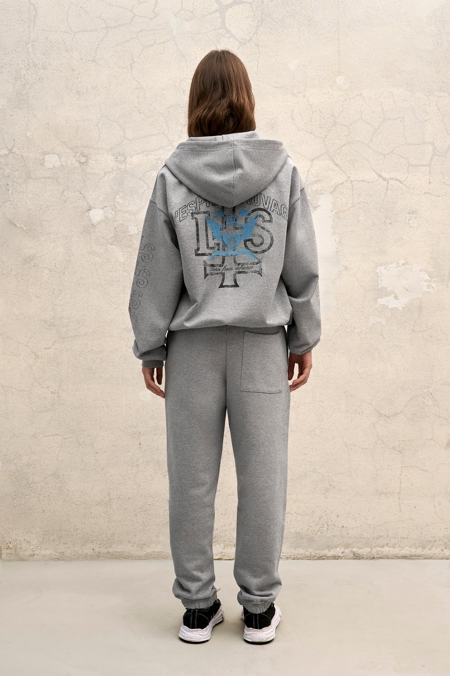 GREY OVERSIZED ZIPPED HOODIE