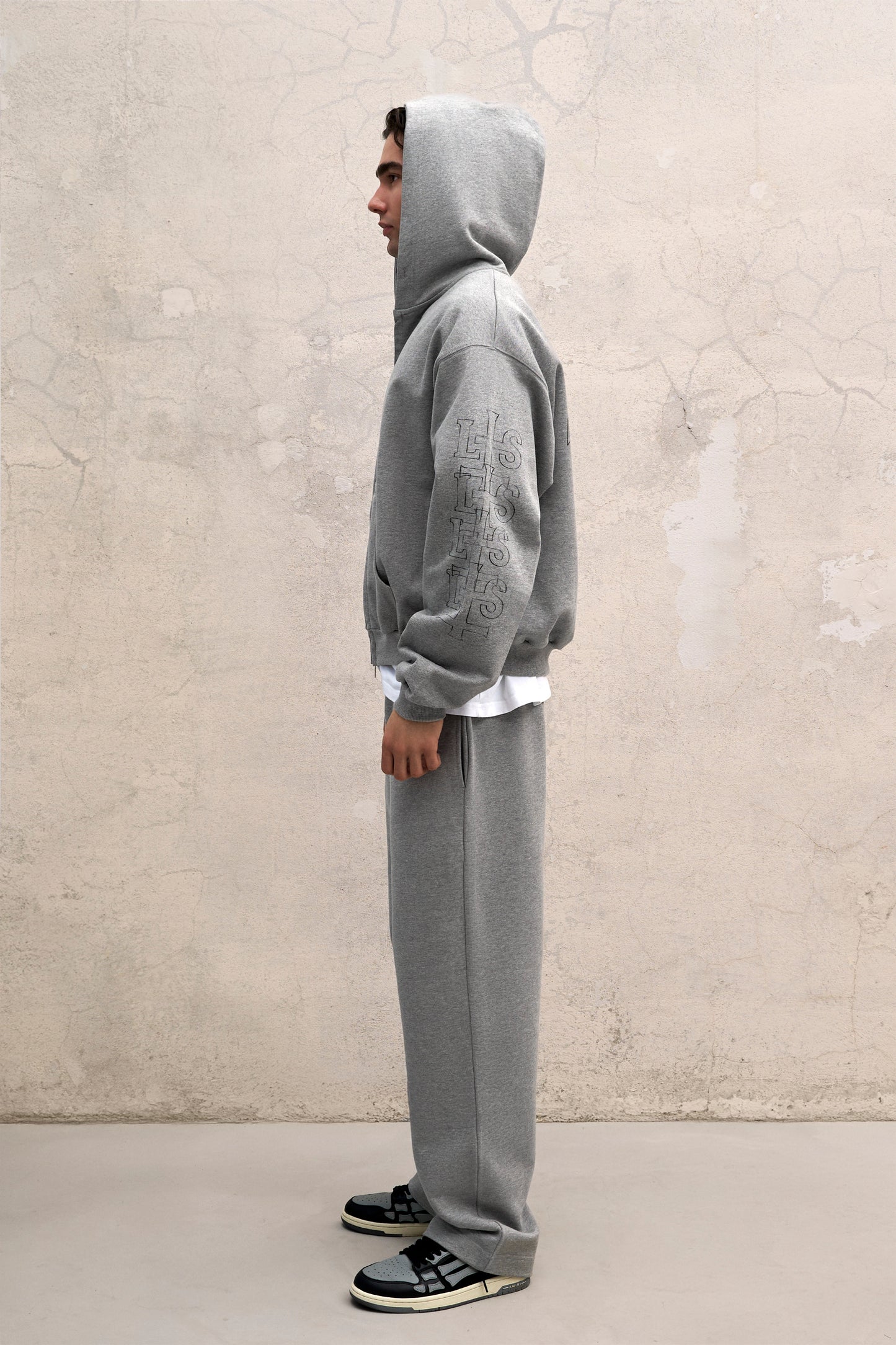 GREY OVERSIZED ZIPPED HOODIE