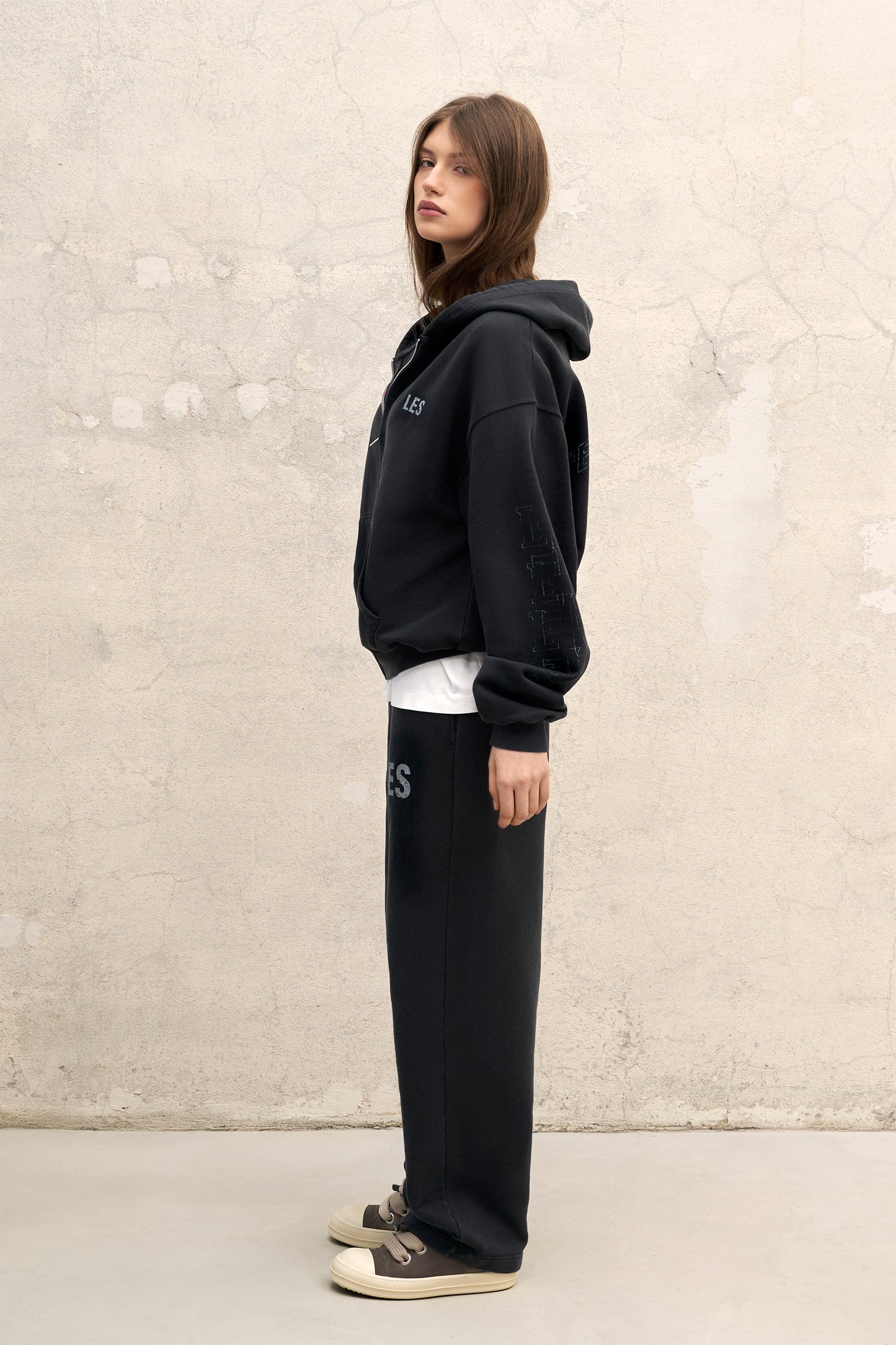 VINTAGE BLACK STRAIGHT-LEG SWEATPANTS