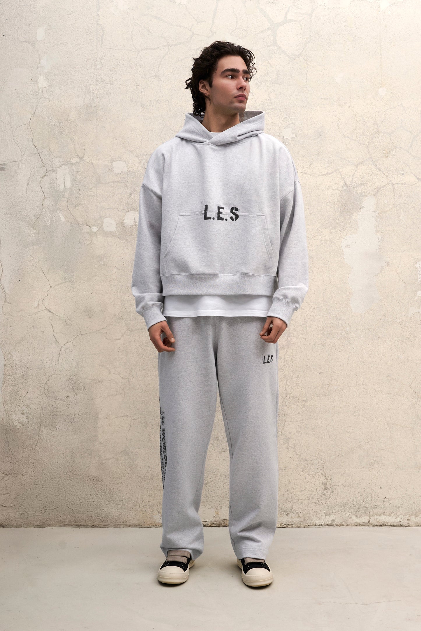 LIGHT GREY BOXY OVERSIZED HOODIE