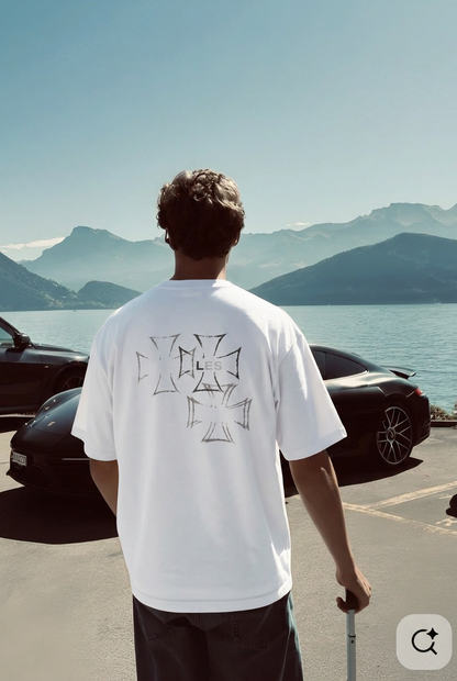 WHITE OVERSIZED TEE LES