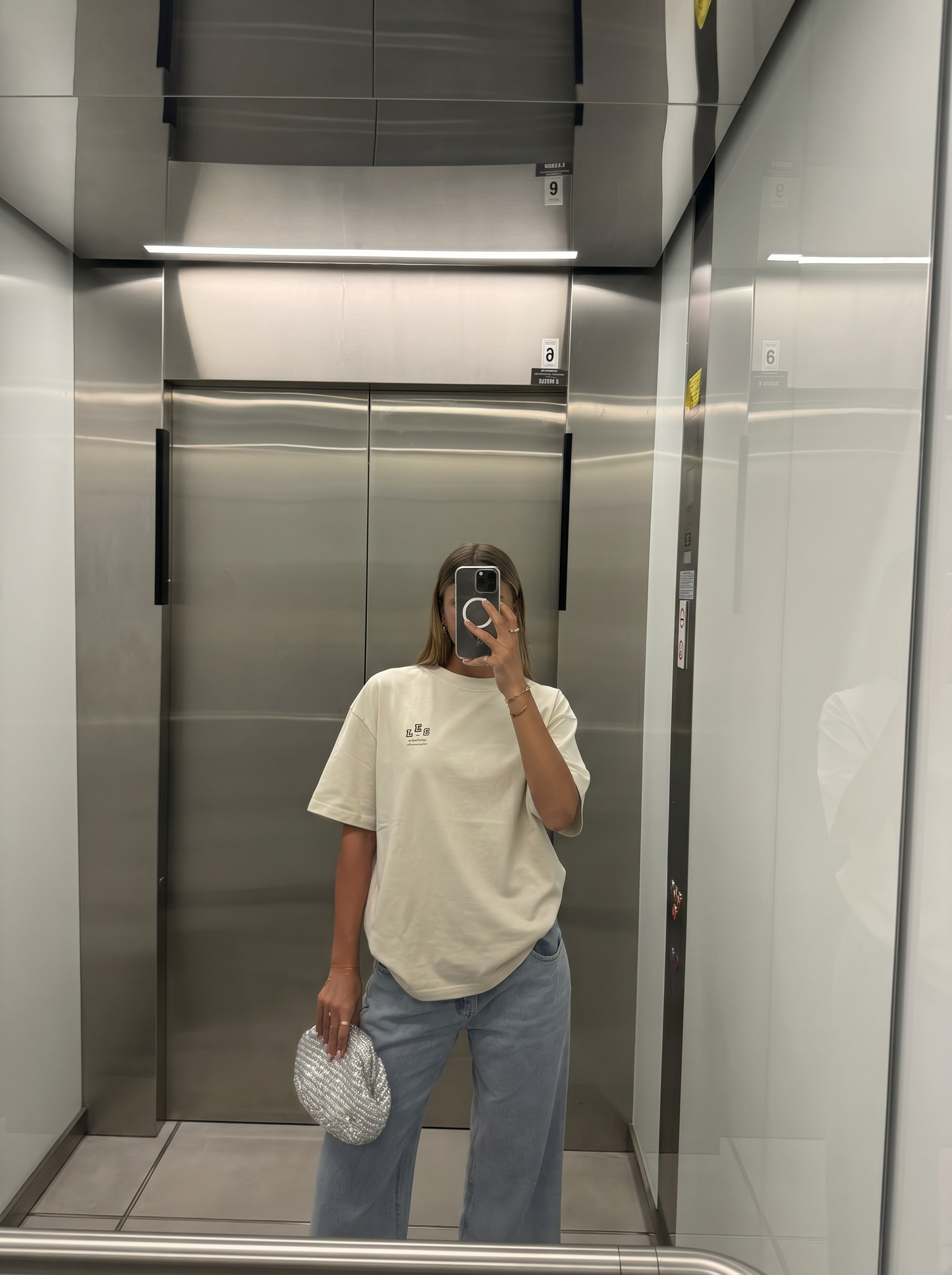 VINTAGE WHITE OVERSIZED TEE